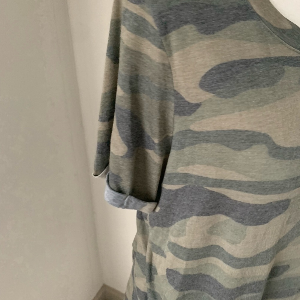 Torrid Camouflage Short Sleeve Tee - Picture 4 of 7